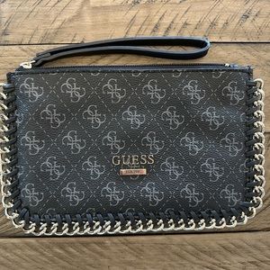 Guess Wristlet